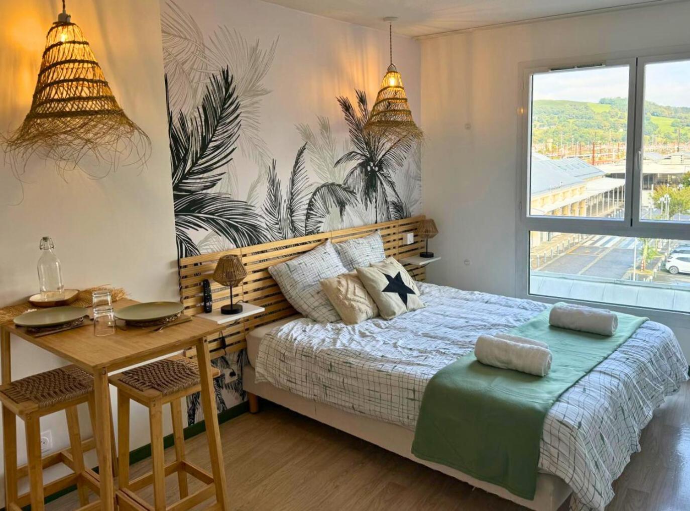 Oasis - Wifi, Clim, Vue, Equipe Apartment Lourdes Bagian luar foto